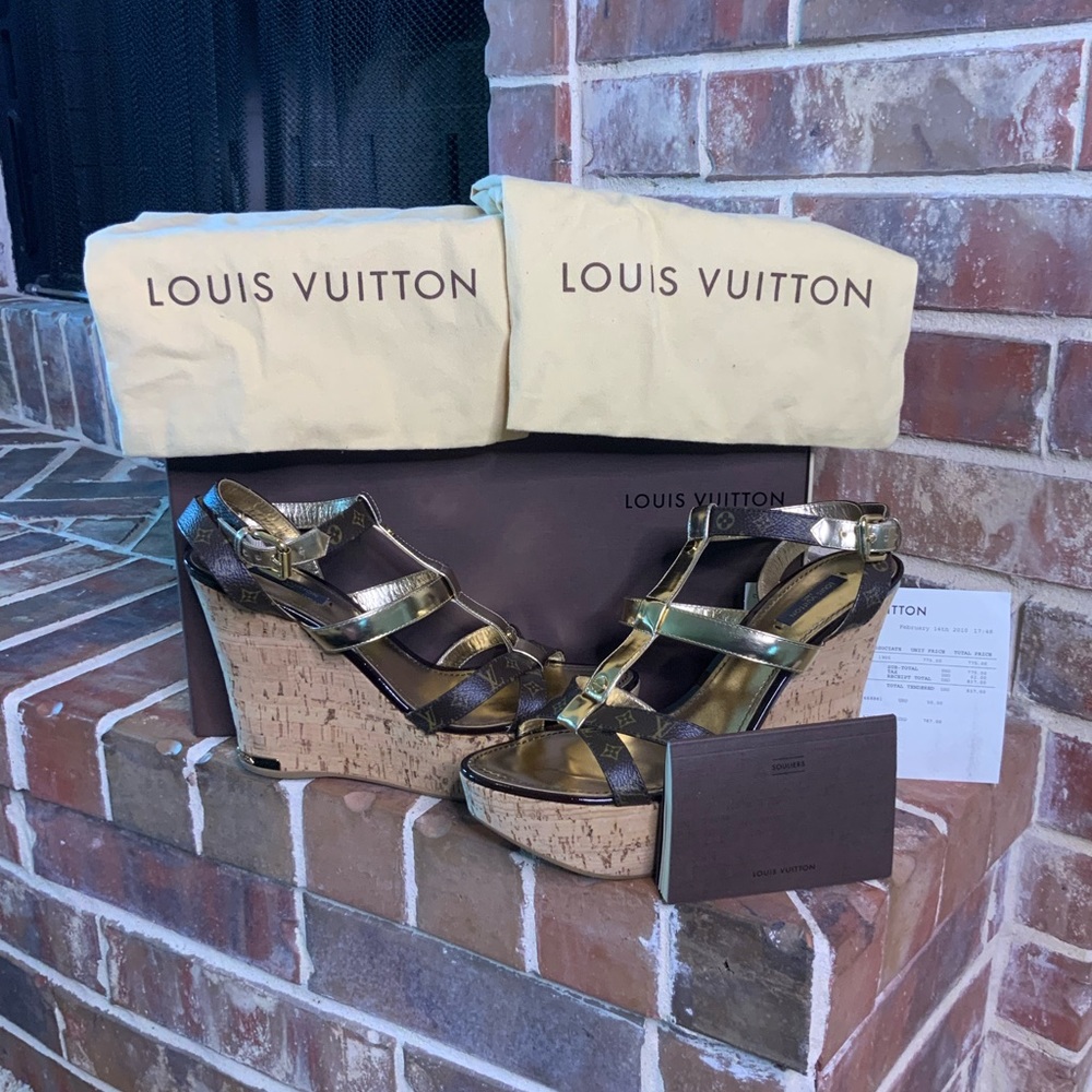 Like New!  Louis Vuitton Wedge Cork Monogram Sandal